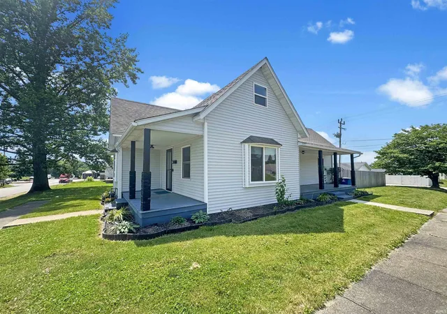 1st image of 108 E Walnut St, Petersburg, IN 47567 | MLS# 202549344