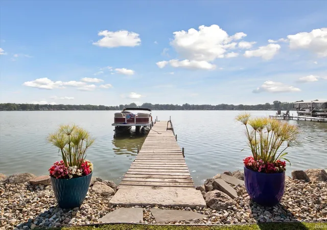 2nd image of 51174 North Shore Dr, Elkhart, IN 46514 | MLS# 202549533
