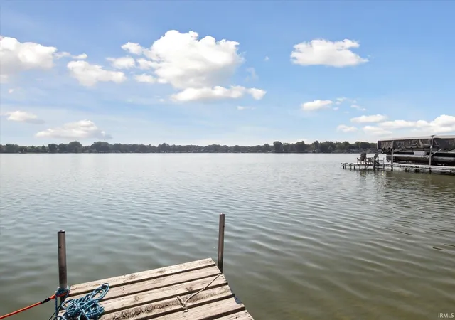 3rd image of 51174 North Shore Dr, Elkhart, IN 46514 | MLS# 202549533