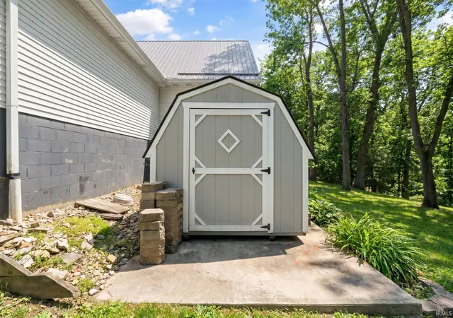 24th image of 1588 Country Homes Dr, Ligonier, IN 46767 | MLS# 202549867