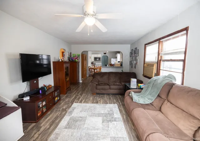 Homes for sale in Muncie, IN | 1613 S Italiano Dr, Muncie, IN 47304 | MLS# 202600003