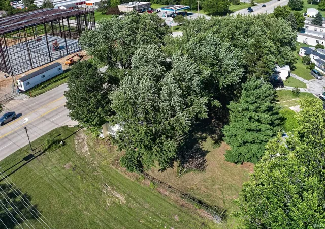 11th image of 16974 Douglas Rd, Mishawaka, IN 46545 | MLS# 202600139