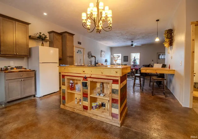 5th image of 118 E Whipple Rd, Winamac, IN 46996 | MLS# 202600170