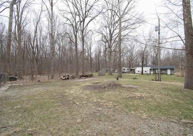 4th image of 2008 E Riverside Dr, Warsaw, IN 46582 | MLS# 202600265