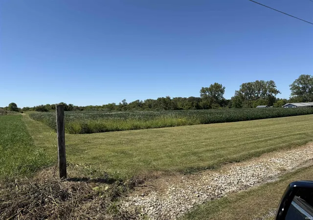Photo 3 of Sale Pending at 300 E South, Marion, IN 46952 | MLS# 202601031 | Listing updated on 2026-04-10