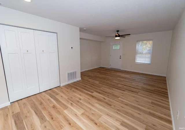 2nd image of 1111 Edwardsburg Ave, Elkhart, IN 46514 | MLS# 202601413