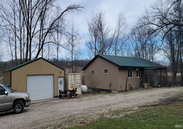 Photo 4 of Sale Pending at 15850 Witt Rd, Shoals, IN 47581 | MLS# 202601720 | Listing updated on 2026-07-01
