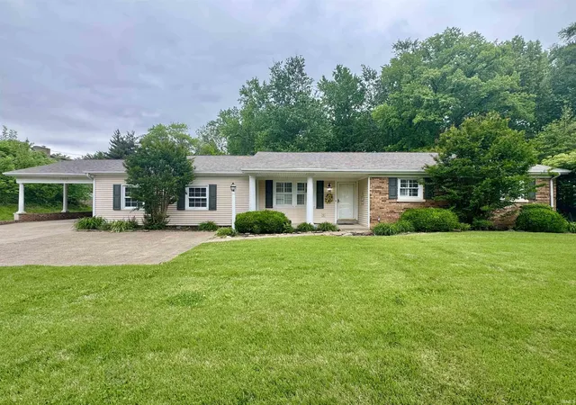 Homes for sale in Newburgh, IN | 7588 Broadview Dr, Newburgh, IN 47630 | MLS# 202601822