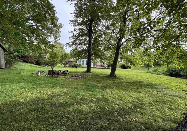 Homes for sale in Newburgh, IN | 7588 Broadview Dr, Newburgh, IN 47630 | MLS# 202601822