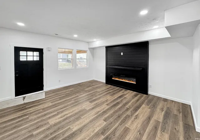 Photo 4 of Sale Pending at 1438 S Illinois St, Indianapolis, IN 46225 | MLS# 202602220 | Listing updated on 2026-09-14
