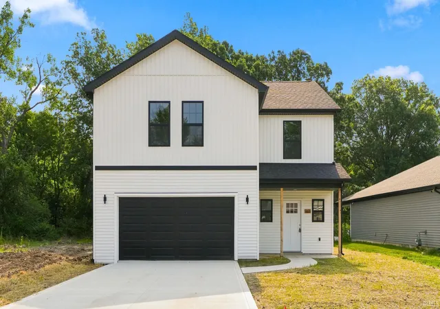 Photo 1 of Manufactured home for sale at 3605 Lindbergh Blvd, Fort Wayne, IN 46806 | MLS# 202602253 | Listing updated on 2026-07-23