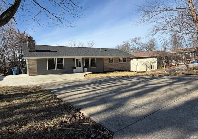 Photo 1 of Manufactured On Land at 121 Edgewood Dr, Bedford, IN 47421 | MLS# 202602529 |  | Sold on 2026-03-12