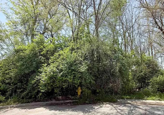 Photo 1 of Land for sale at 53468 Old Woodbridge Ct, South Bend, IN 46637 | MLS# 202602579 | Listing updated on 2026-05-11