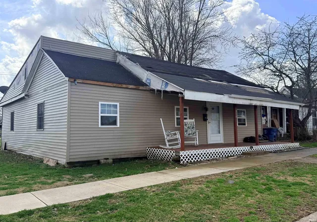 Photo 1 of Manufactured home for sale at 314 W Warren St, Mitchell, IN 47446 | MLS# 202603062 | Listing updated on 2026-08-03