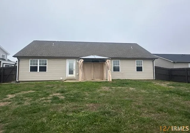 Photo 2 of Sale Pending at 4124 Eagle Watch Dr, Evansville, IN 47725 | MLS# 202603143 | Listing updated on 2026-07-07