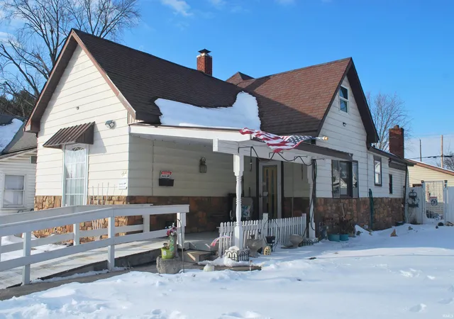 3rd image of 1354 4Th Ave, Terre Haute, IN 47807 | MLS# 202603440