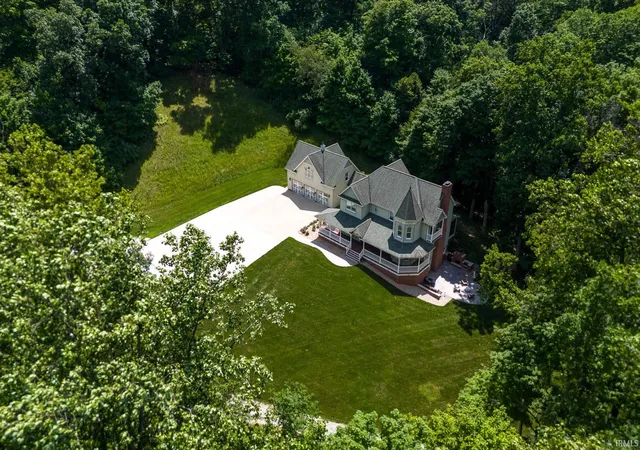 3rd image of 818 Emerald Dr, Lafayette, IN 47905 | MLS# 202603645