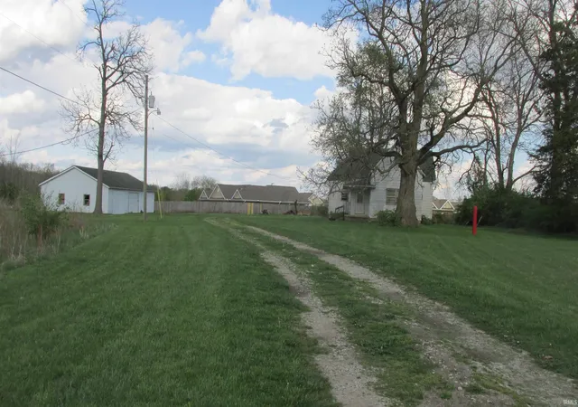 2nd image of 4300 N Morrison Rd, Muncie, IN 47304 | MLS# 202603731