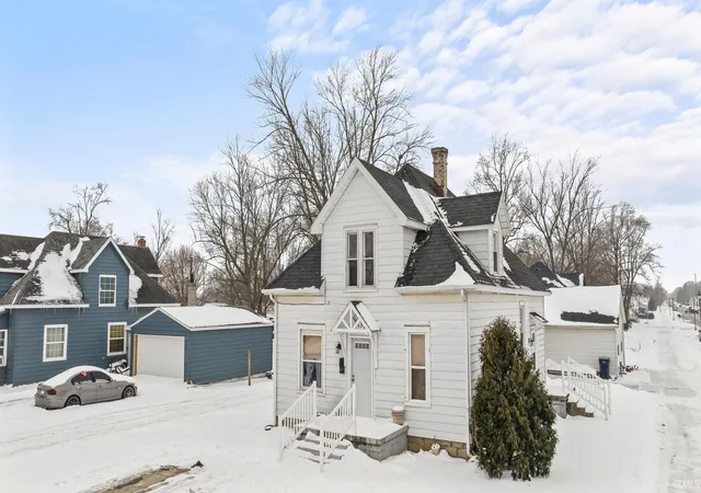 Photo 3 of Manufactured home for sale at 2228 E Market St, Warsaw, IN 46580 | MLS# 202603779 | Listing updated on 2026-07-06