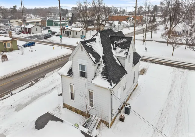 Photo 4 of Manufactured home for sale at 2228 E Market St, Warsaw, IN 46580 | MLS# 202603779 | Listing updated on 2026-07-06