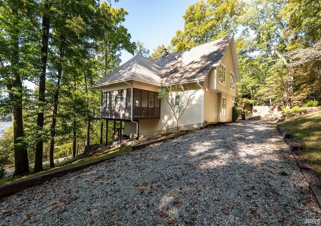 Homes for sale in Nashville, IN | 9002 E Agate Ave, Nashville, IN 47448 | MLS# 202603789
