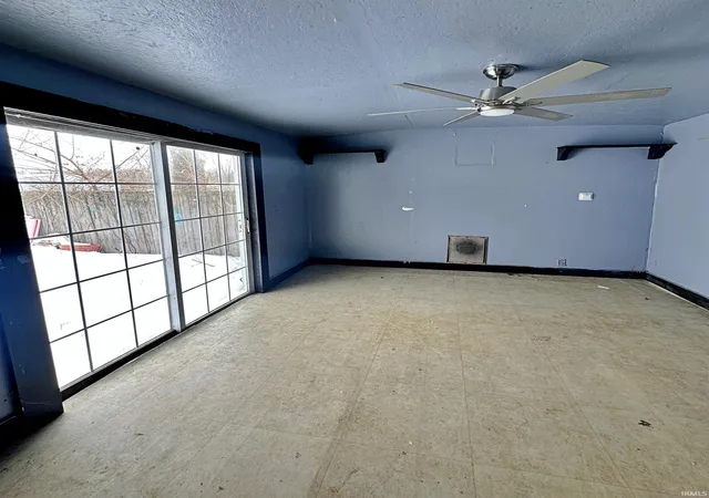 Photo 2 of Manufactured home for sale at 701 Park St, Loogootee, IN 47553 | MLS# 202603974 | Listing updated on 2026-09-02