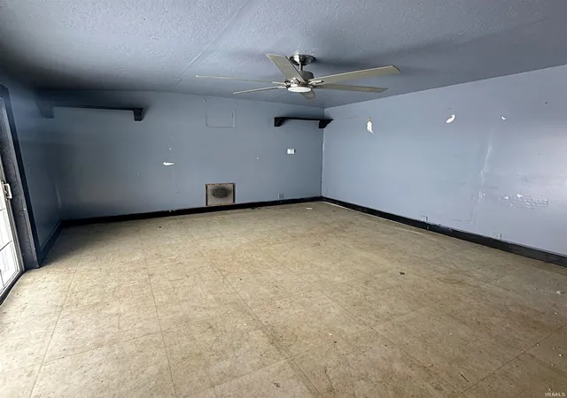 Photo 3 of Manufactured home for sale at 701 Park St, Loogootee, IN 47553 | MLS# 202603974 | Listing updated on 2026-09-02