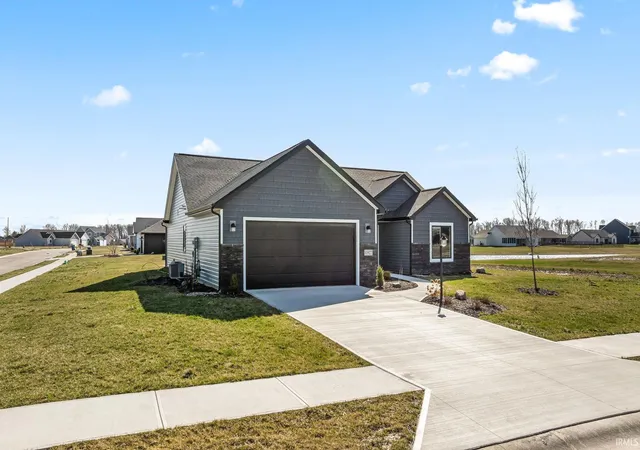 Photo 3 of Manufactured home for sale at 13927 Ascari Cvs, Fort Wayne, IN 46818 | MLS# 202604123 | Listing updated on 2026-09-09