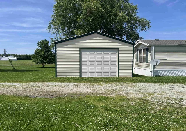 Homes for sale in Albany, IN | 9211 E Cr 500 N Rd, Albany, IN 47320 | MLS# 202604369