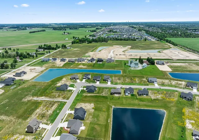 Photo 3 of Manufactured home for sale at 1350 Zenos Blvd, Fort Wayne, IN 46818 | MLS# 202604447 | Listing updated on 2026-06-26