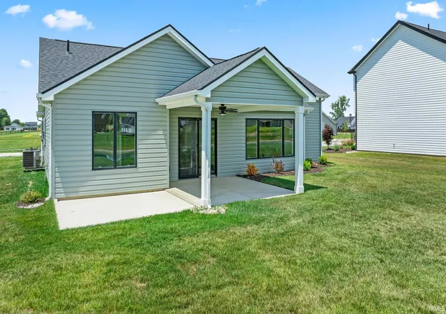 Photo 4 of Manufactured home for sale at 1350 Zenos Blvd, Fort Wayne, IN 46818 | MLS# 202604447 | Listing updated on 2026-06-26