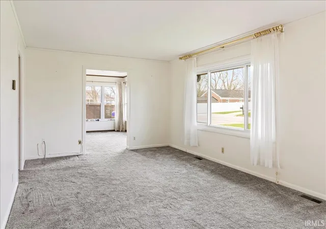 4th image of 4 Crestwood Dr, Winchester, IN 47394 | MLS# 202604949
