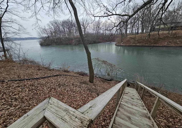 Homes for sale in Monticello, IN | 5182 Highland Cove Ct, Monticello, IN 47960 | MLS# 202605409
