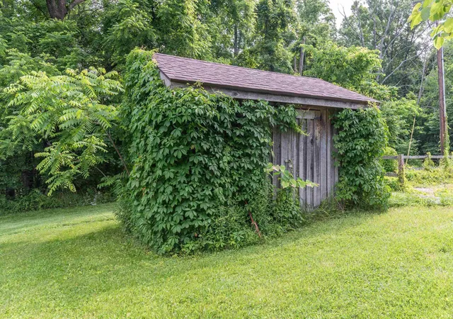 36th image of 1275 N Sewell Rd, Bloomington, IN 47408 | MLS# 202605657