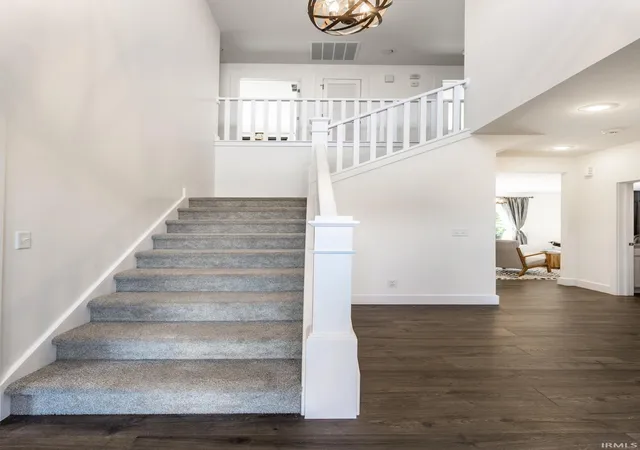 3rd image of 273 S Roaring Fork Dr, Bloomington, IN 47401 | MLS# 202605781