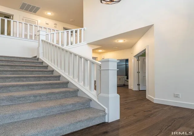 4th image of 273 S Roaring Fork Dr, Bloomington, IN 47401 | MLS# 202605781