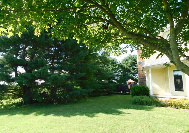 2nd image of 1706 E Lewellen Rd, Salem, IN 47167 | MLS# 202605907