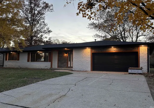 1st image of 1305 N Greenbriar Rd, Muncie, IN 47304 | MLS# 202606130