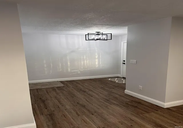 4th image of 1305 N Greenbriar Rd, Muncie, IN 47304 | MLS# 202606130