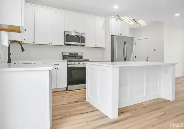 Photo 3 of Manufactured home for sale at 4607 W Johanna Dr, Bloomington, IN 47404 | MLS# 202606342 | Listing updated on 2026-09-30