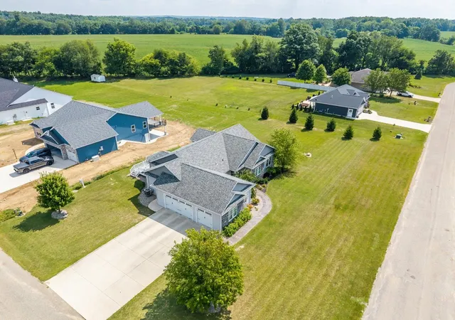 Homes for sale in Angola, IN | 3020 N 415 W, Angola, IN 46703 | MLS# 202606403