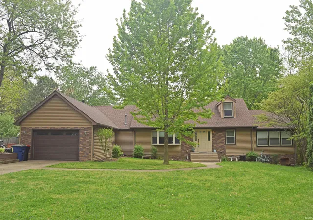 Homes for sale in Evansville, IN | 7481 Old Boonville Hwy, Evansville, IN 47715 | MLS# 202606574