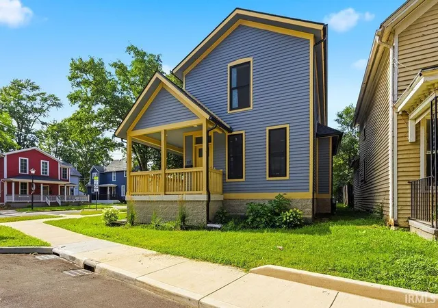 Photo 2 of Manufactured home for sale at 838 Lavina St, Fort Wayne, IN 46802 | MLS# 202606589 | Listing updated on 2026-09-20