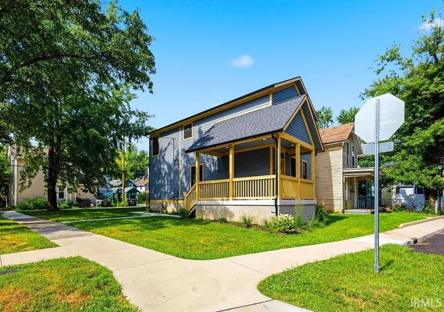 Photo 3 of Manufactured home for sale at 838 Lavina St, Fort Wayne, IN 46802 | MLS# 202606589 | Listing updated on 2026-09-20