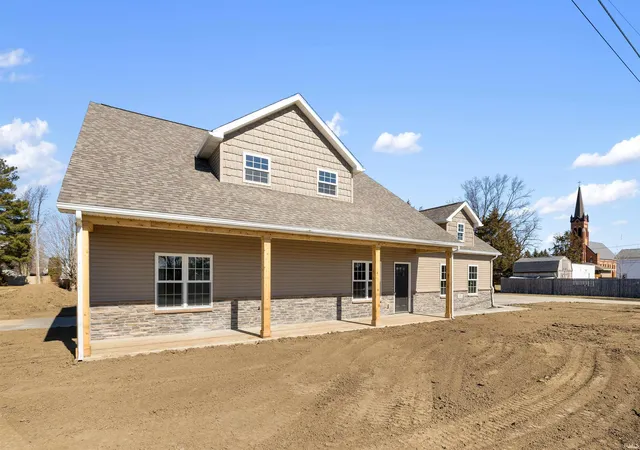 Photo 3 of Manufactured home for sale at 118 Forest St, Monroeville, IN 46773 | MLS# 202606807 | Listing updated on 2026-05-07