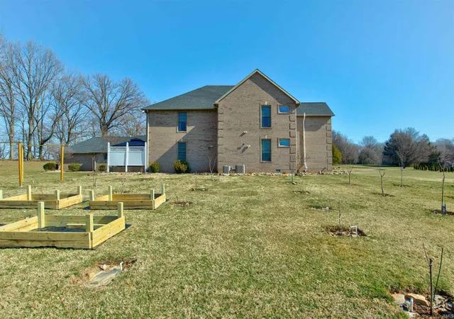 Photo 3 of Sale Pending at 3406 E Douglas Dr, Vincennes, IN 47591 | MLS# 202606946 | Listing updated on 2026-09-08
