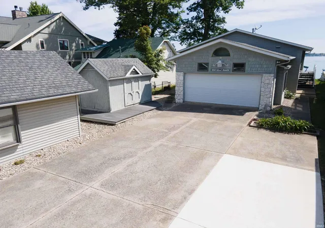 2nd image of 11068 N Ideal Beach Dr, Syracuse, IN 46567 | MLS# 202606994