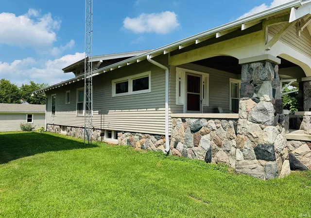 Homes for sale in Kewanna, IN | 212 E Main St, Kewanna, IN 46939 | MLS# 202607024