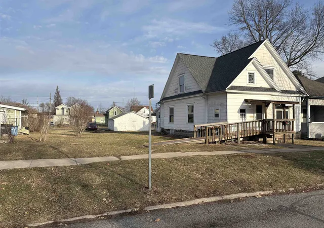 Photo 2 of Manufactured home for sale at 211 S Morton St, Kendallville, IN 46755 | MLS# 202607089 | Listing updated on 2026-09-13