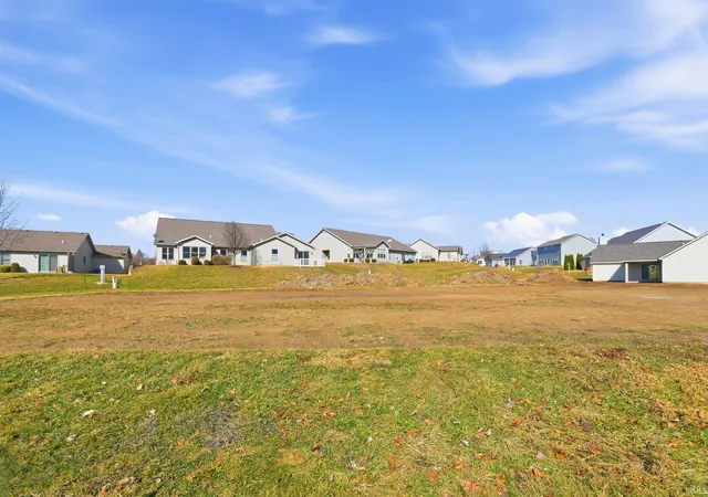 Homes for sale in Columbia City, IN | 2341 E Whispering Trl, Columbia City, IN 46725 | MLS# 202607397
